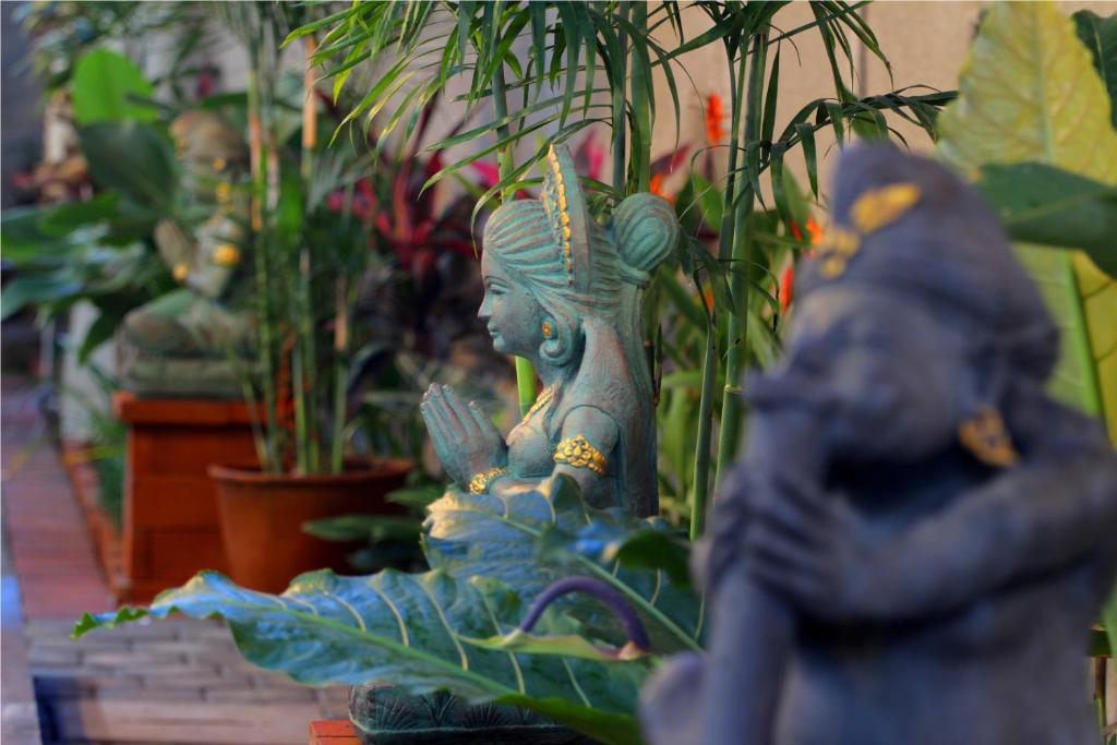 Sleepwell Seminyak - 14