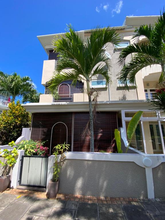 Το κτήριο όπου στεγάζεται  η βίλα