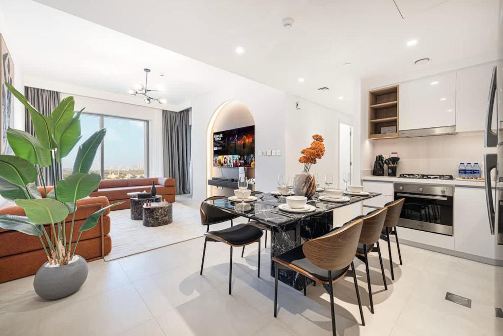 Curated visual reference: Gallery Detail: Prime Downtown Location 2Br Walk To Dubai Mall Dubaj Aktualne
