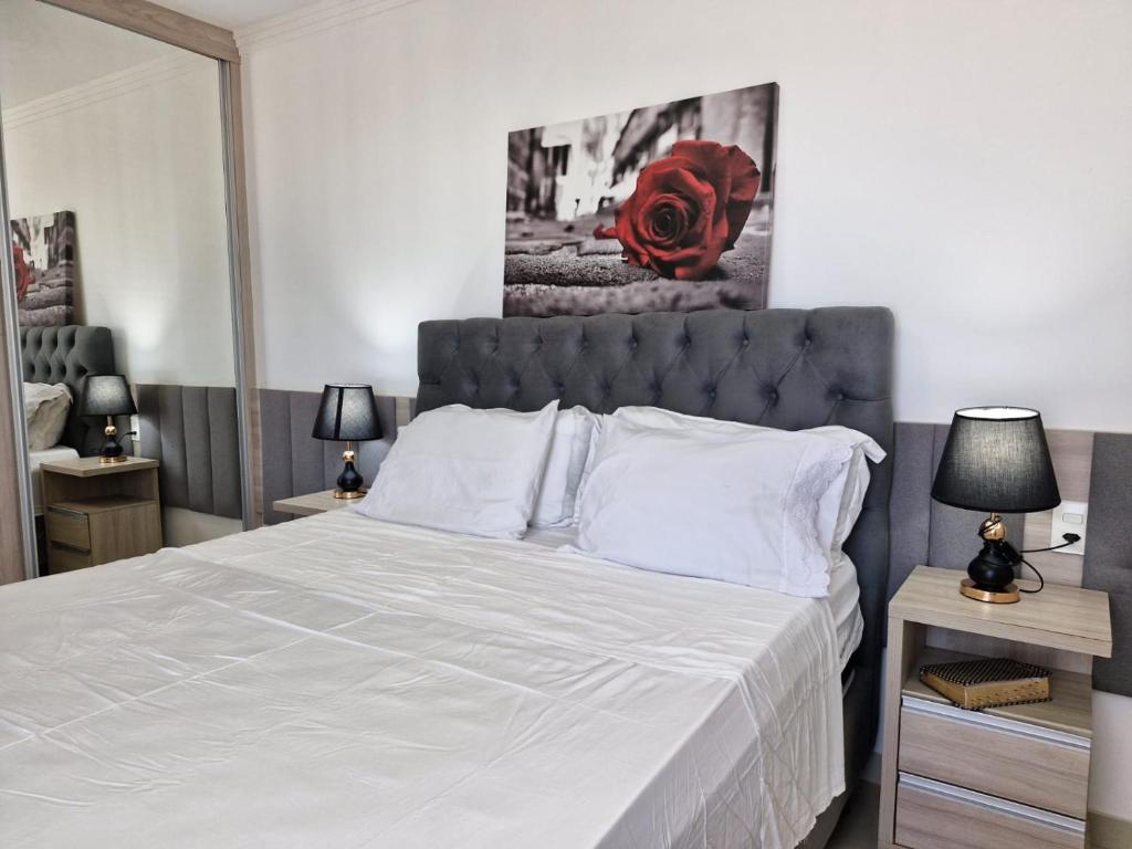 Ivana Imoveis - Vários Aptos de Temporada mesmo Prédio na Praia do Morro - Habitación Doble Estándar