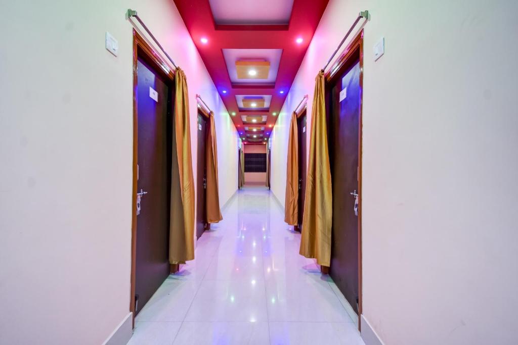 Fotografie z fotogalerie ubytování Hotel O Eternal v destinaci Lālbāgh