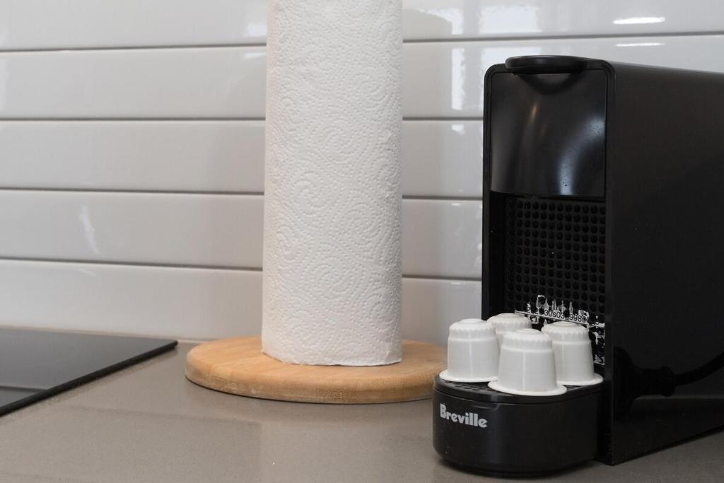 Live the High Life 1 Bdrm Luxury With Park - Resim 12