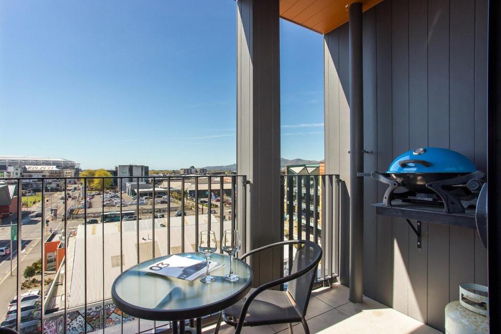 Live the High Life 1 Bdrm Luxury With Park - Resim 6