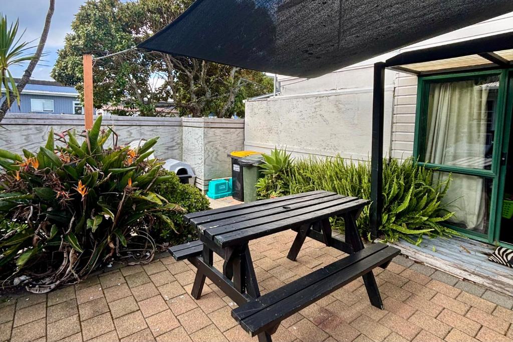 Location Location 400m From Beach and Town Centre - Resim 4