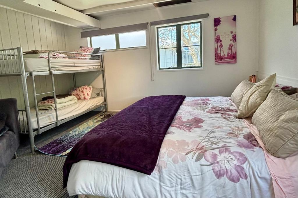 Location Location 400m From Beach and Town Centre - Resim 14