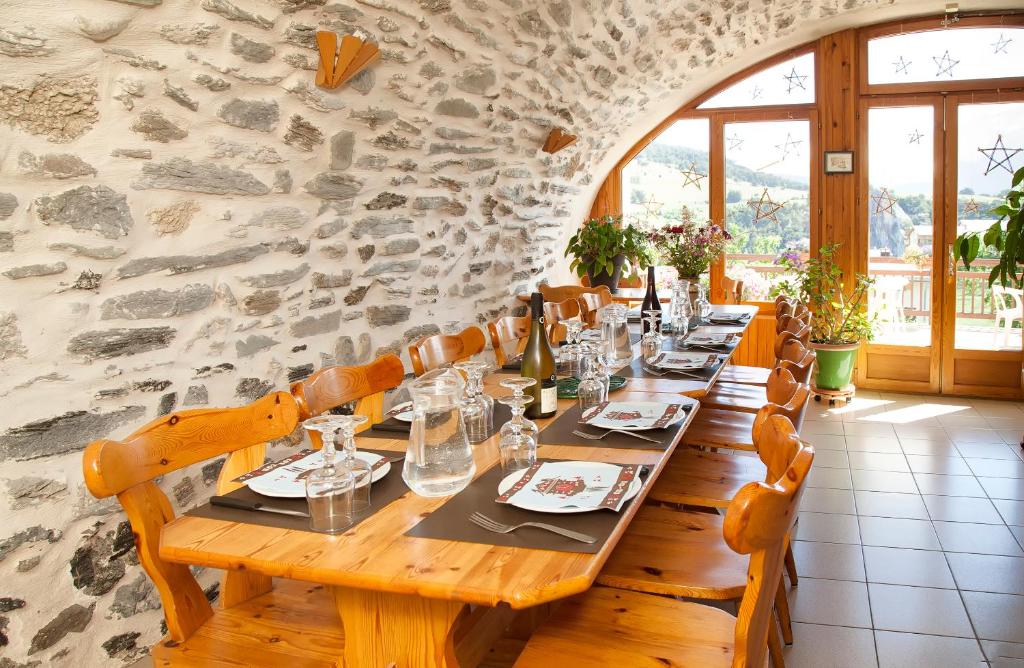 Restaurace v ubytování La Roche du Croue