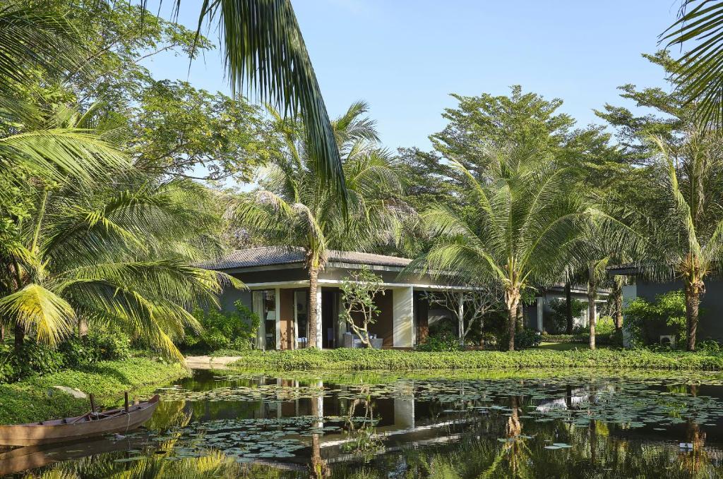 Bungalow Deluxe