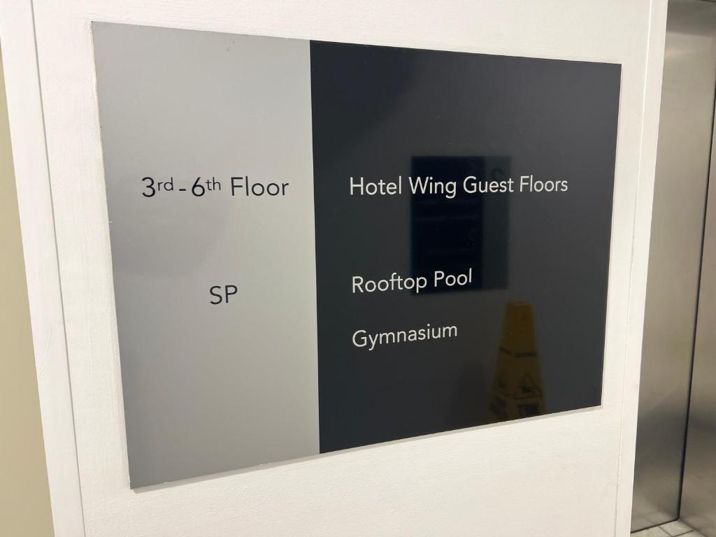 Spacious City Studio Stay - Modern with Extras - Resim 22