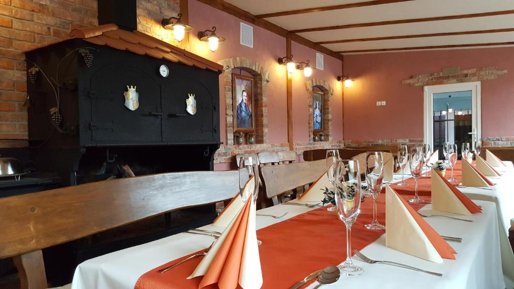 Restaurace v ubytování Homestay Olivera