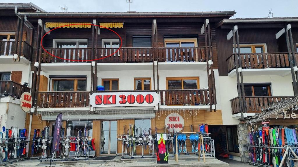 Bangunan di mana terletaknya apartmen