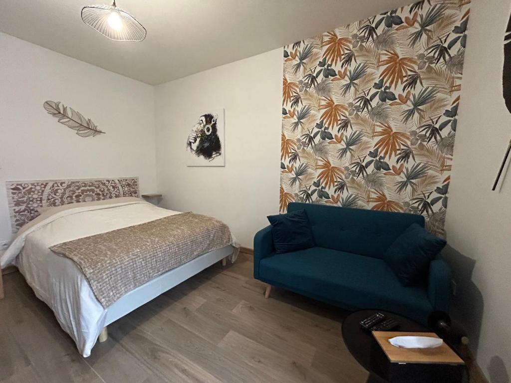 Postel nebo postele na pokoji v ubytování Au 15 Bis - Studio Hyper Centre