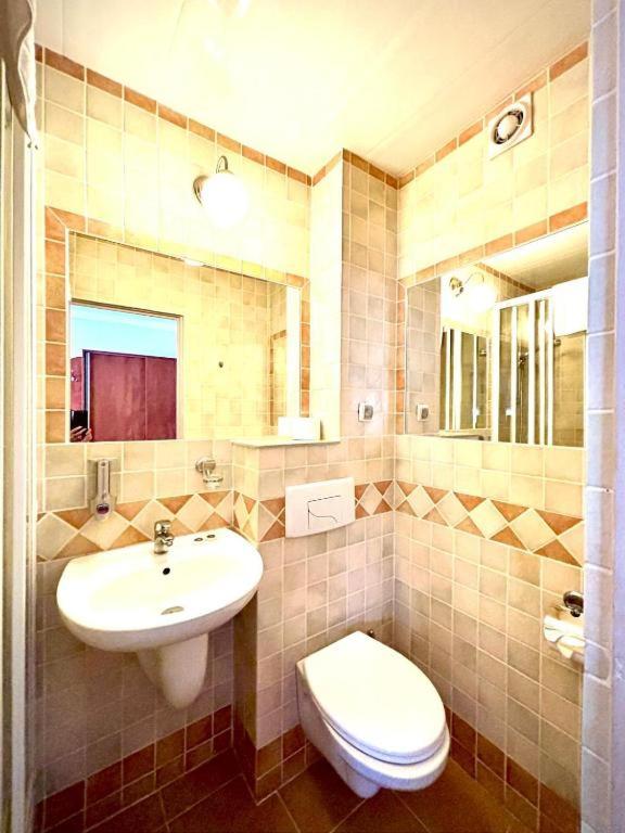 Hotel Orion - Habitación Doble Con Cama Supletoria