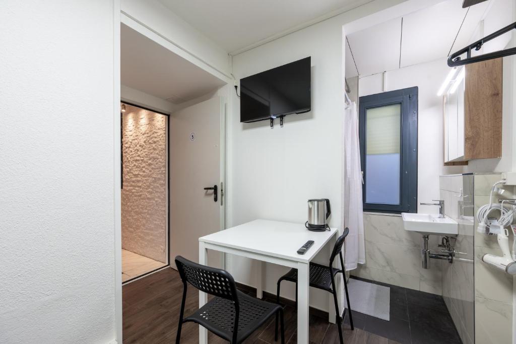 Mount Pilatus Rooms Lucerne - Resim 16