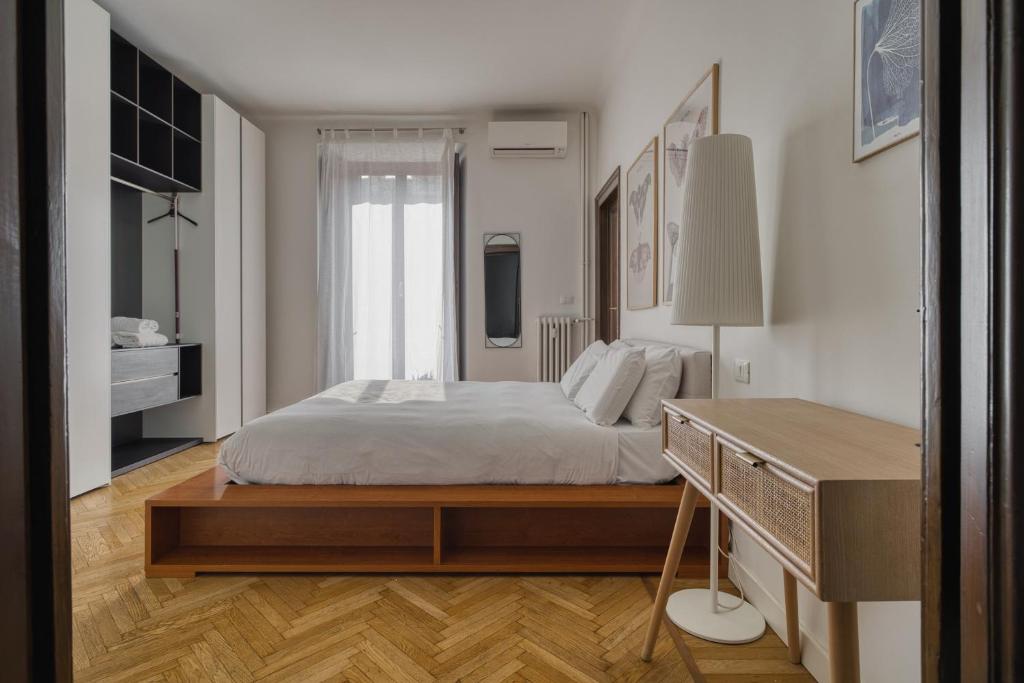 Your Sunny Milan Getaway in Porta Venezia dist...