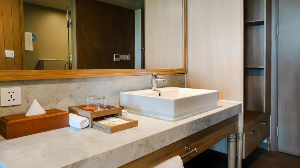 Eastin Ashta Resort Canggu - 5