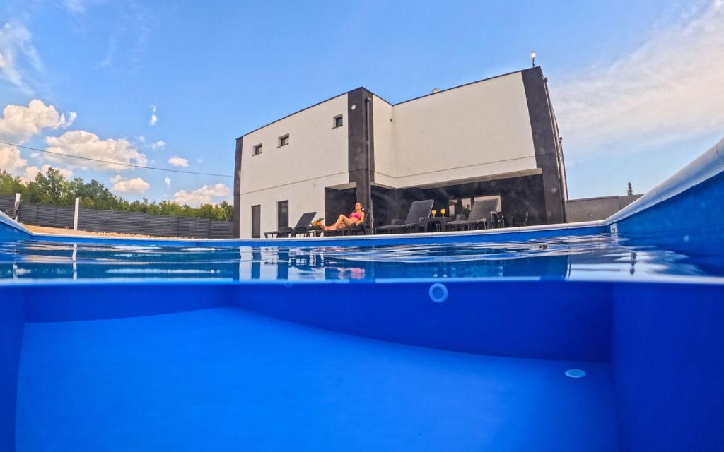 Πισίνα στο ή κοντά στο Vila la Vita