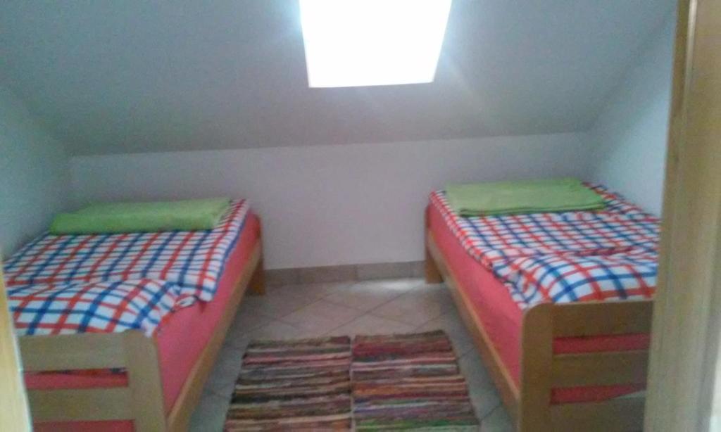 Apartment Laura - Appartamento Con Due Camere Da Letto