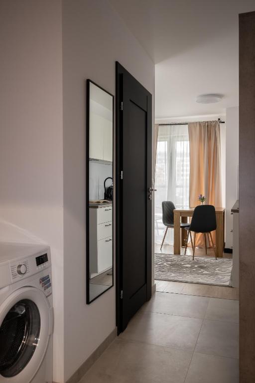 Symphony City Square Aparthotel by INA - Studio