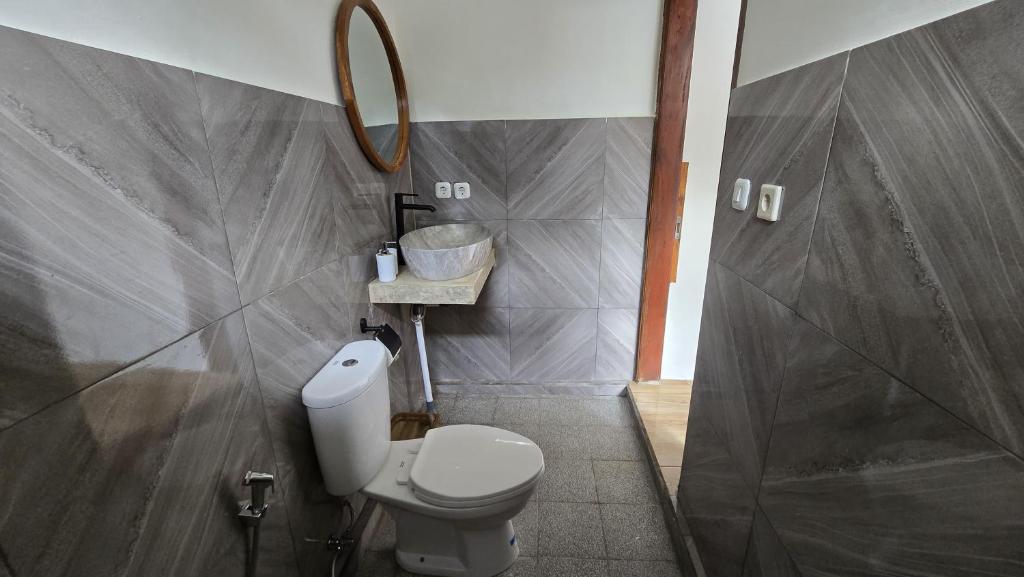 Ένα μπάνιο στο Villa with 2 bedrooms and a private pool