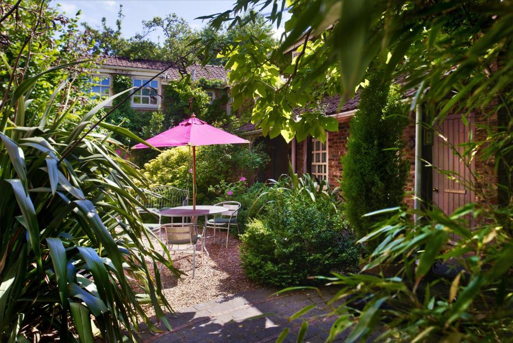 York Pavilion Hotel, Sure Hotel Collection by Best Western - Resim 3