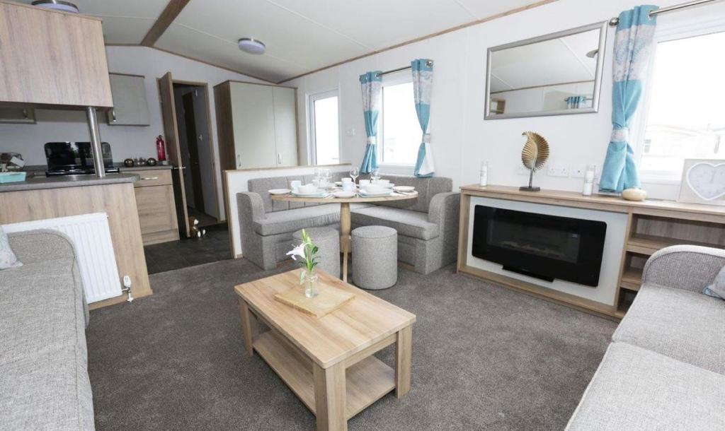 Appletree Holiday Park - 