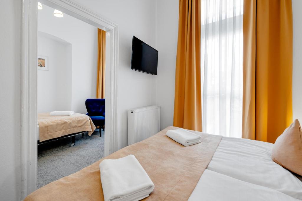 Downtown Bratislava B&B - Resim 36