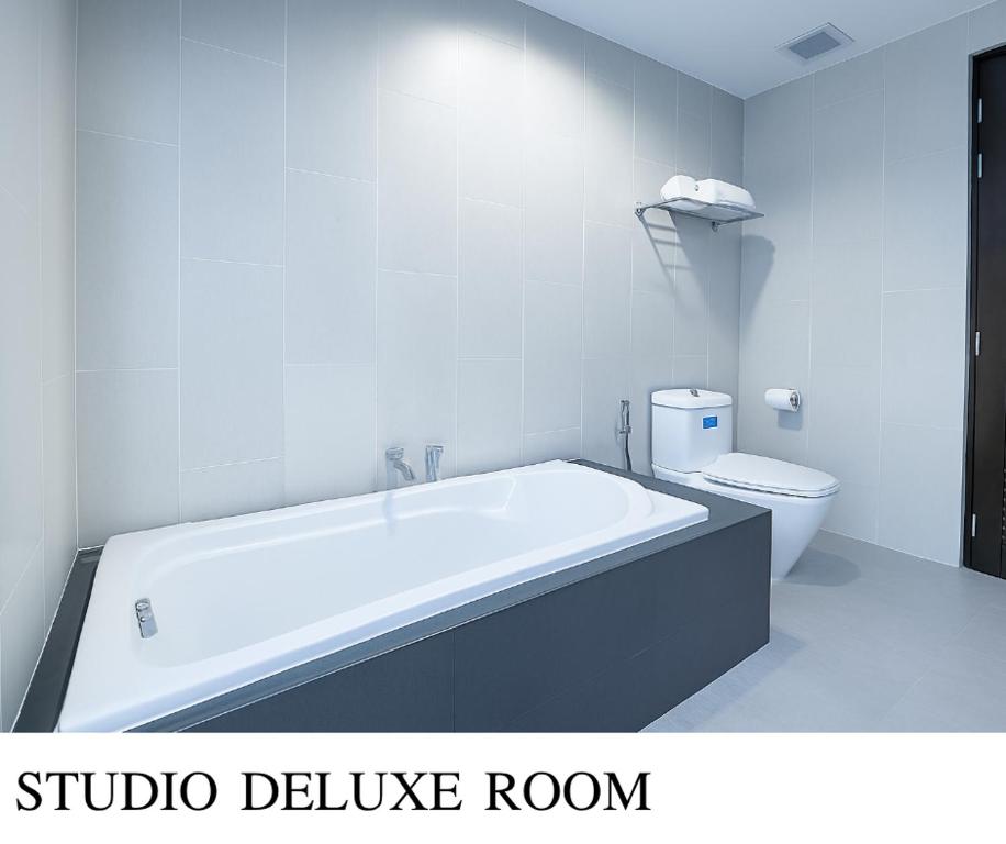 The Bridge Residence Hotel - 8