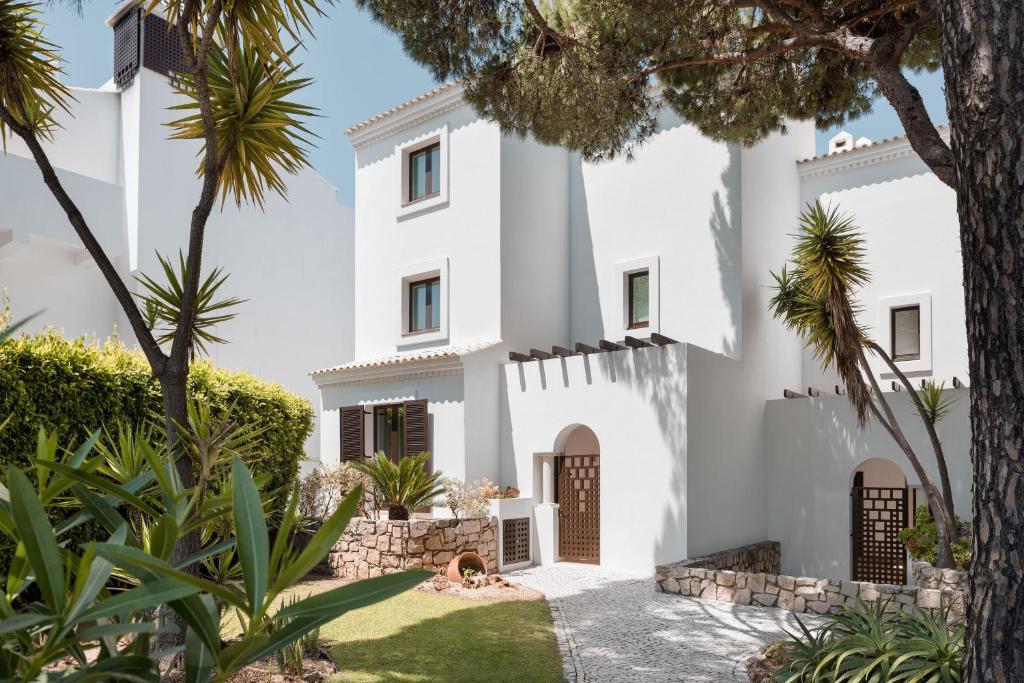 
Two-Bedroom Townhouse
