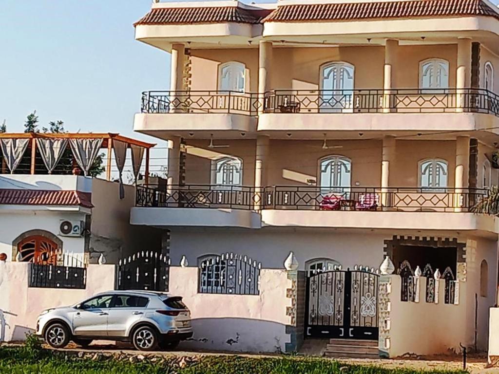 Budova, kde se vila nachází