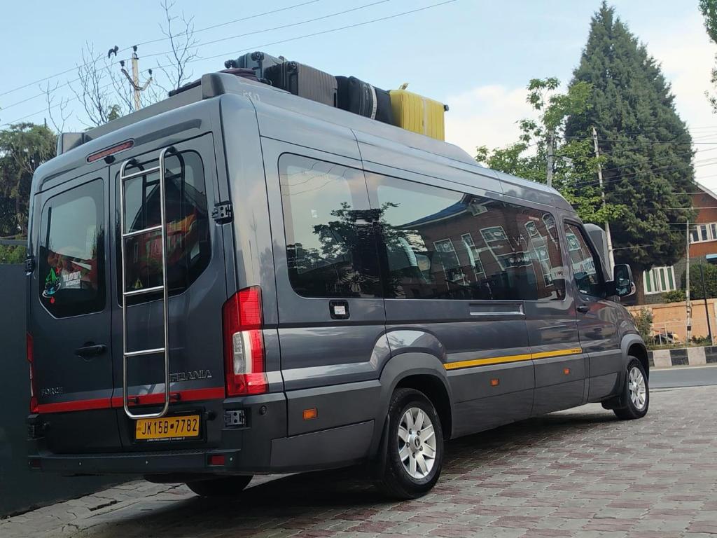 Φωτογραφία από το άλμπουμ του Cab στο Σριναγκάρ