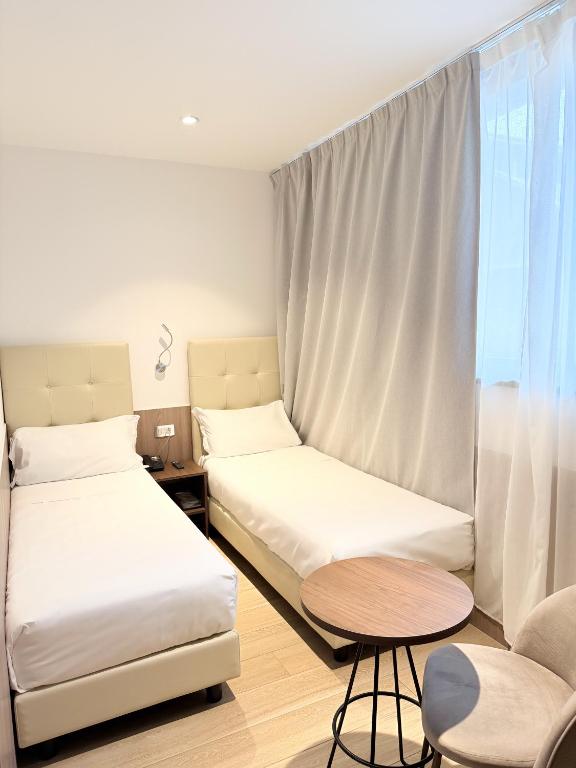 Lh HOTELS - Resim 23