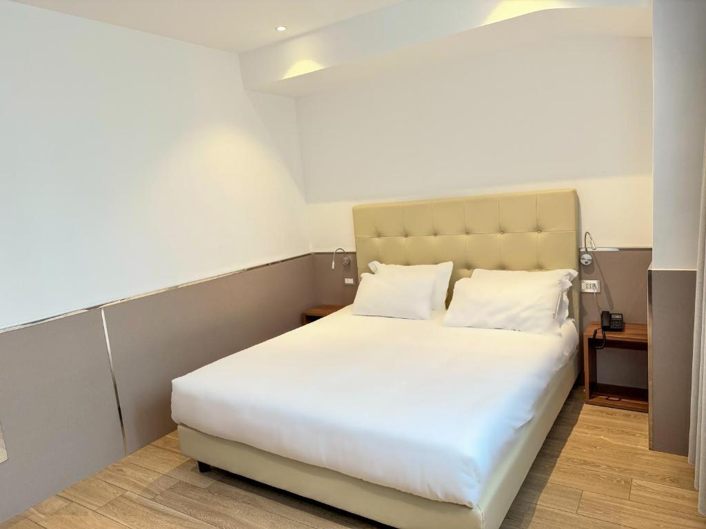 Lh HOTELS - Resim 16