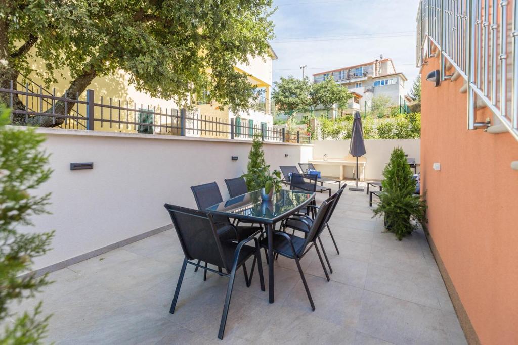 Gallery image of Luxury three bedrooms apartment Silver Suite near Poreč in Poreč