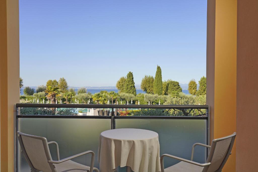 Hotel Caesius Thermae & Spa Resort - 湖景舒适双人或双床间 - 带阳台