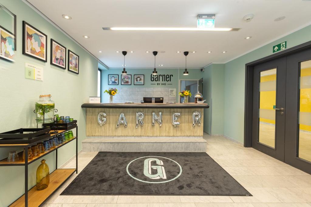 El lobby o recepción de Garner Hotel Cologne East by IHG