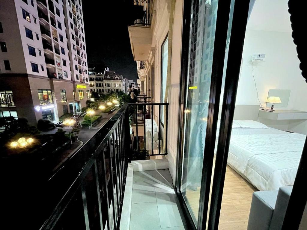 Balkoni atau teres di TN Homestay Tâm Anh