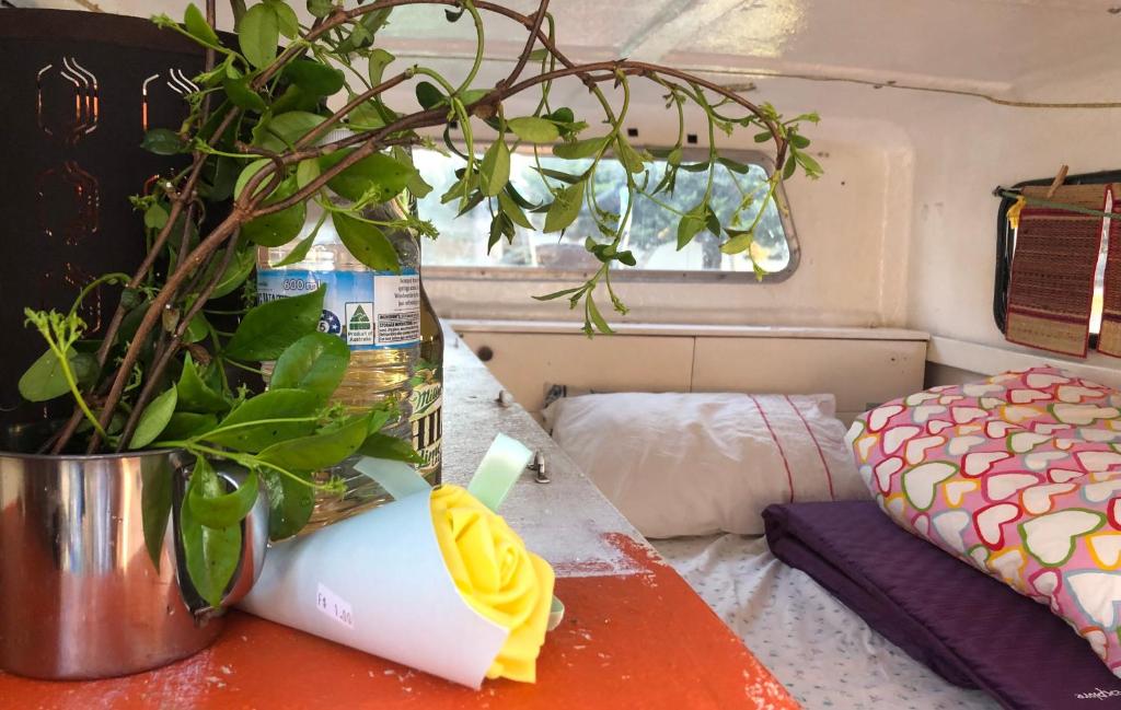 Χώρος καθιστικού στο Airport small van for rest