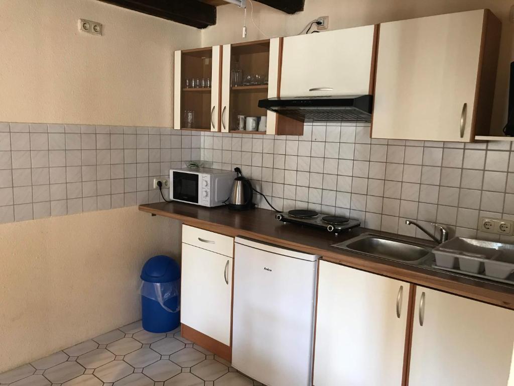 Deutscher Hof - Two-Bedroom Apartment
