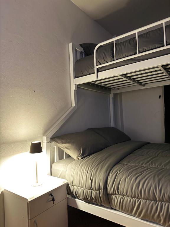 Pakkan Hotel พักกาญจน์ - Deluxe Family Room