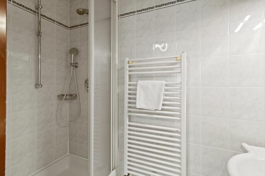 Near Schönbrunn I 1 Min to U6 Niederhofstraße - Resim 40