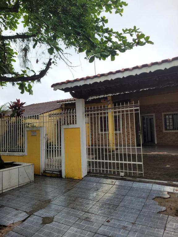 Afbeelding uit fotogalerij van Casa pé na areia in Ubatuba