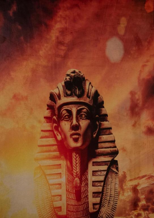 a painting of a statue of areek goddess at Abar Pyramids Guest House in Cairo