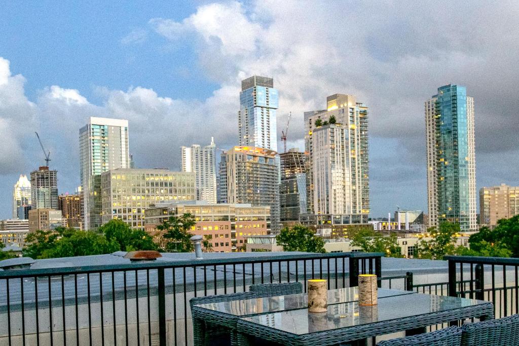 Fotografie z fotogalerie ubytování Encinal Condominiums v destinaci Austin
