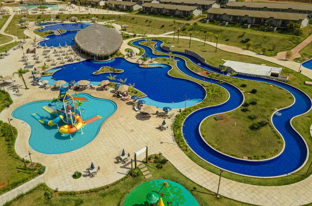 an aerial view of a water park with several water slides at Morro dos Anjos Águas Quentes Hotel Resort in Bandeirantes
