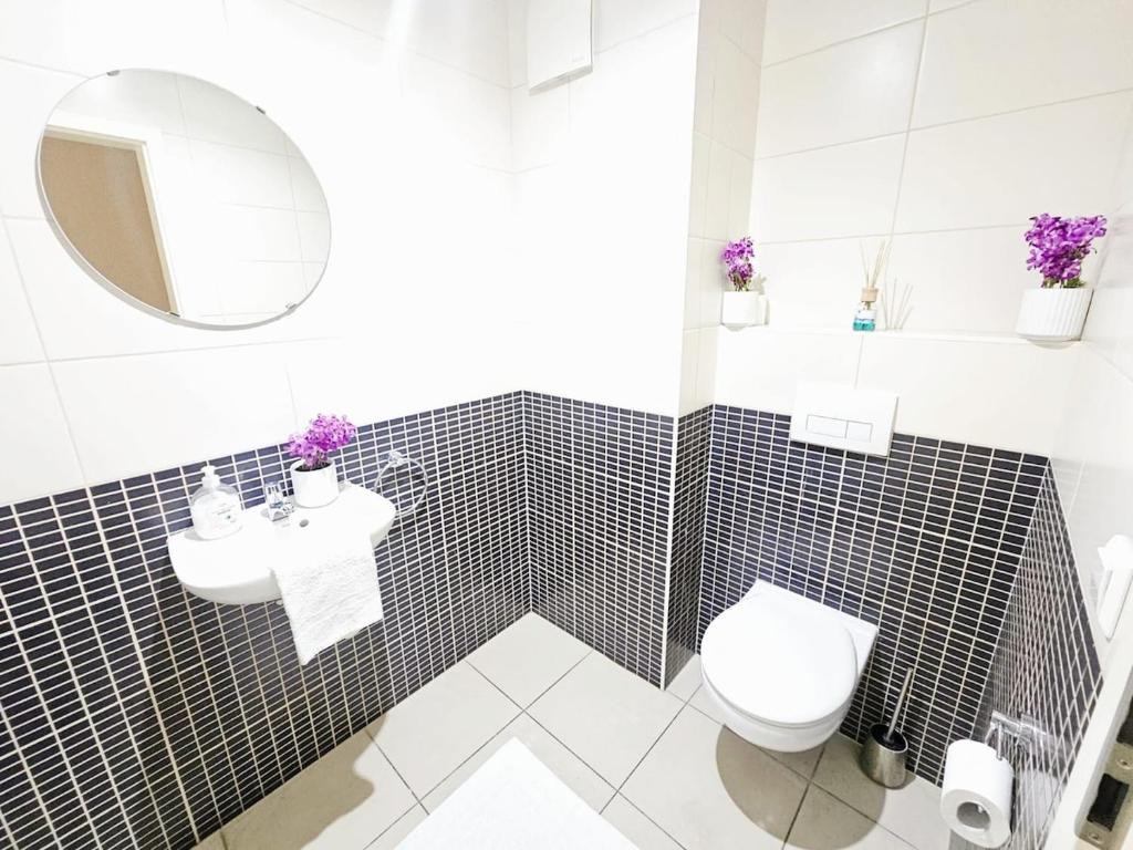 Central&comfy 2BR Flat with parking - Resim 19