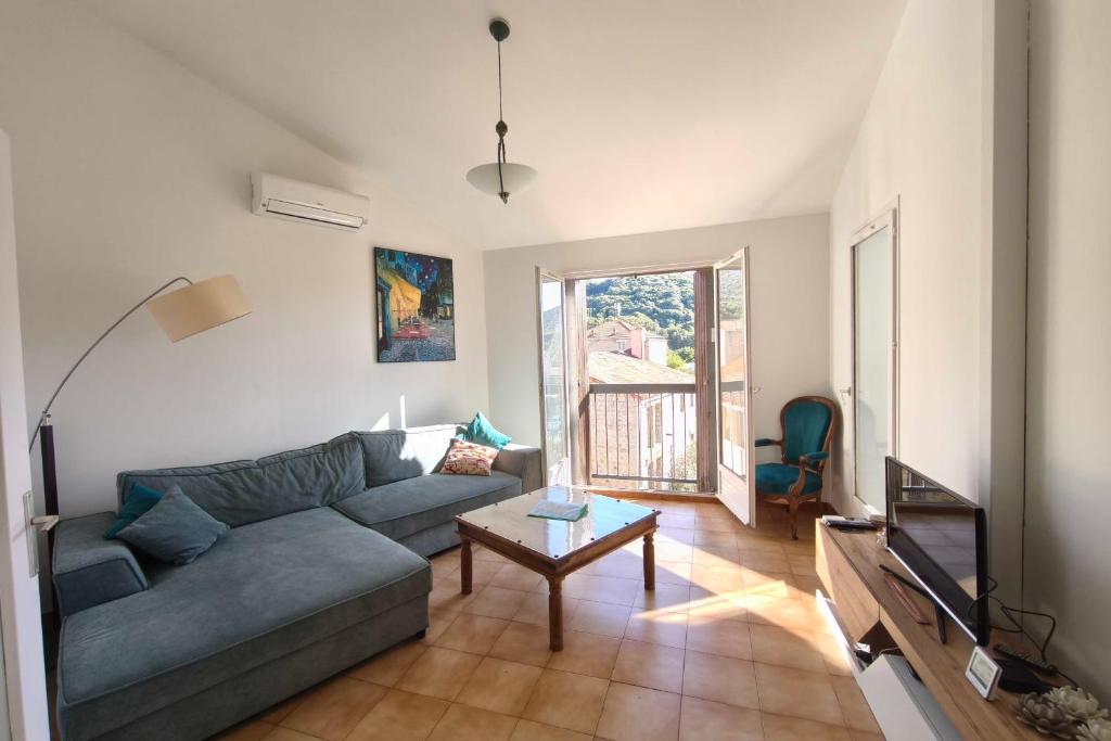 Χώρος καθιστικού στο Bright apartment with two bedrooms in Ajaccio