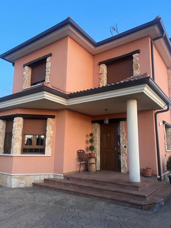 Bangunan di mana terletaknya rumah percutian