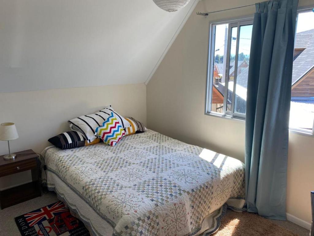 Postel nebo postele na pokoji v ubytování Habitación 2P cerca de Mall plaza, Cacino Talca, UCM