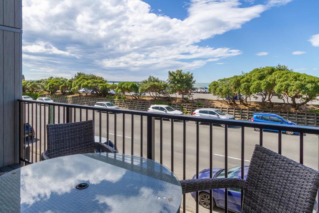 Seaside 2 Bed 2 Bath Haven Short Walk to the Beach - Resim 30