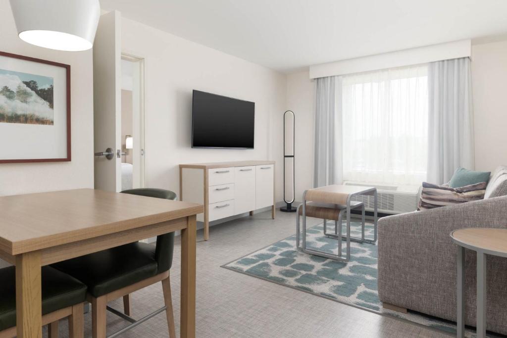 Homewood Suites By Hilton Puyallup Tacoma - Suite With Two Queen Beds - Hearing Accessible